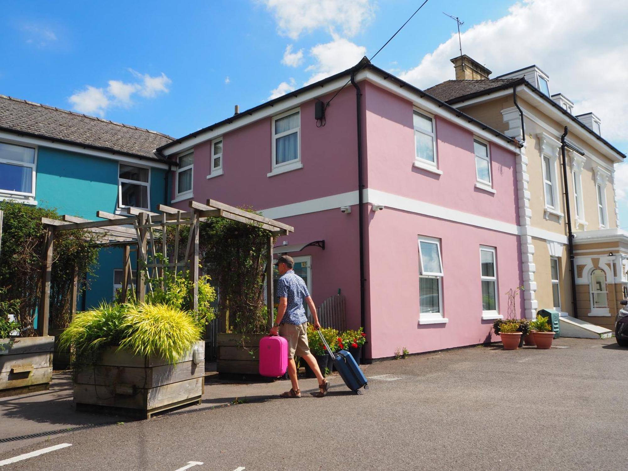 Cotswold Aparthotel Stroud  Exterior foto